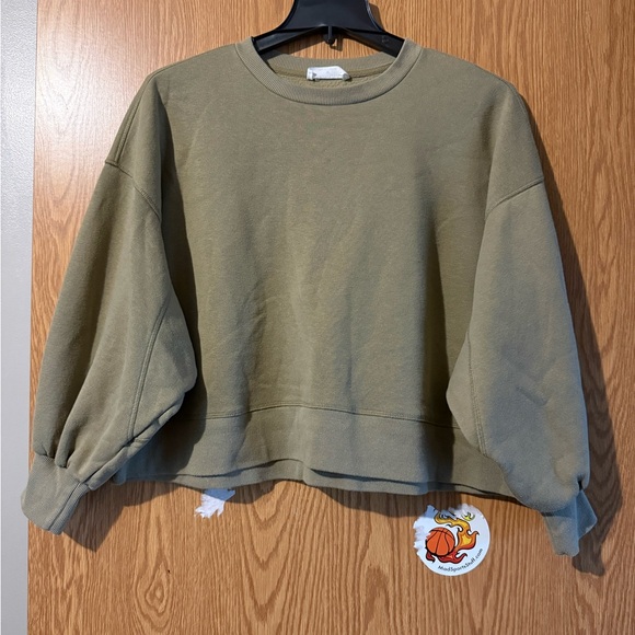 Zenana Outfitters Olive Crew Neck Sweater - Picture 1 of 5